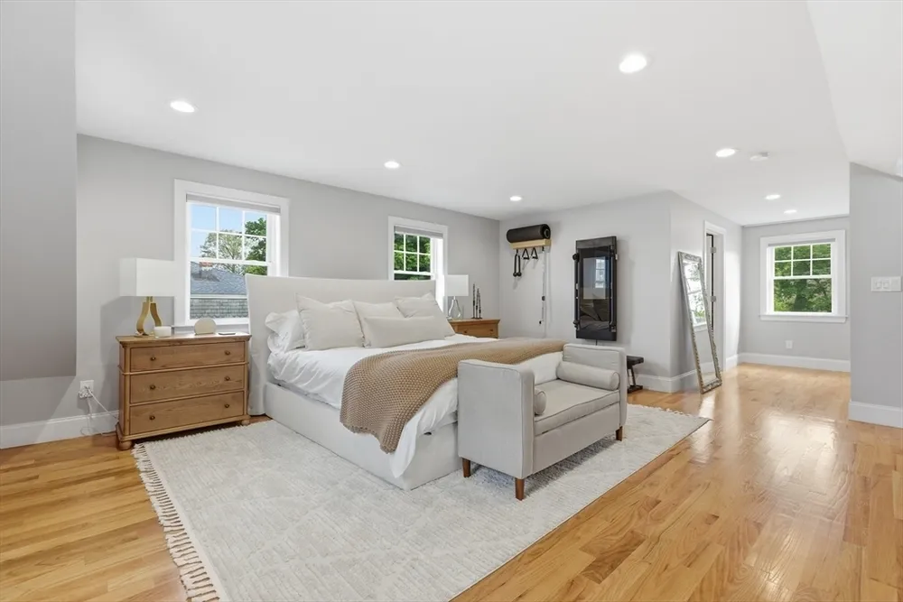 16 Wyoming St, Boston, MA 02121