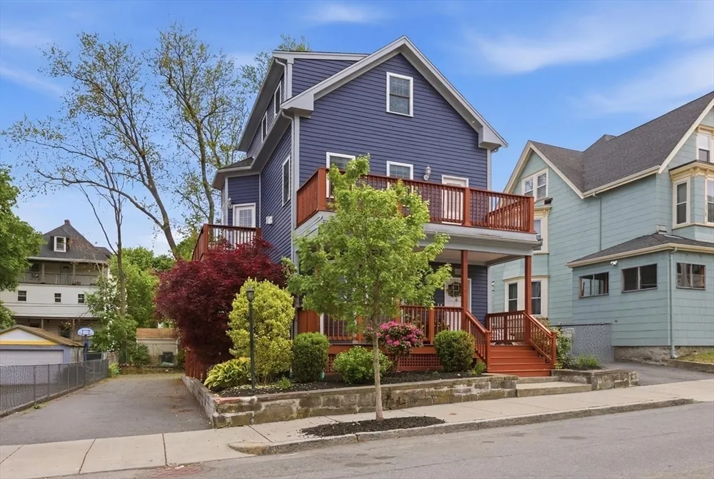 16 Wyoming St, Boston, MA 02121