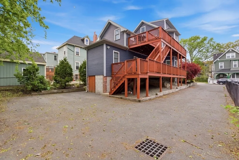 16 Wyoming St, Boston, MA 02121