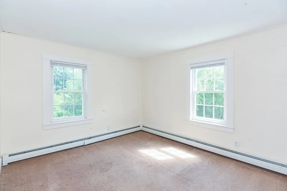 118 Main St, Norfolk, MA 02056