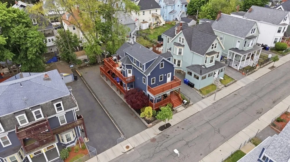 16 Wyoming St, Boston, MA 02121