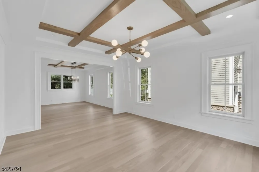 223 Longwood Ave, Chatham, NJ 07928