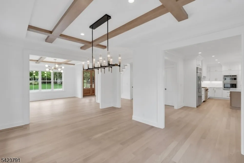 223 Longwood Ave, Chatham, NJ 07928