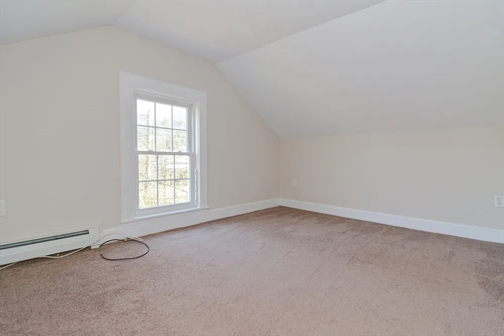 118 Main St, Norfolk, MA 02056