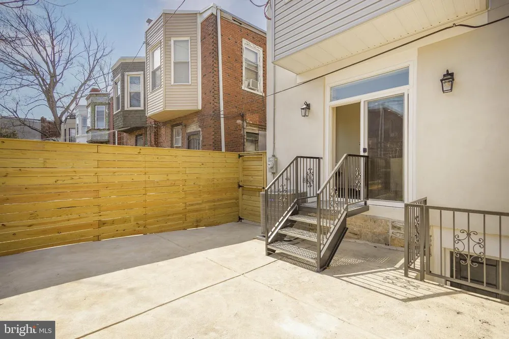 1319 S 53rd St, Philadelphia, PA 19143