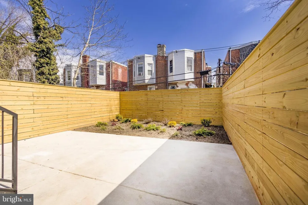 1319 S 53rd St, Philadelphia, PA 19143