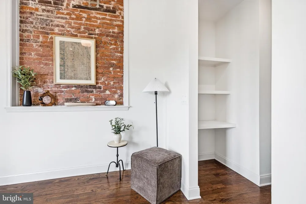 1319 S 53rd St, Philadelphia, PA 19143