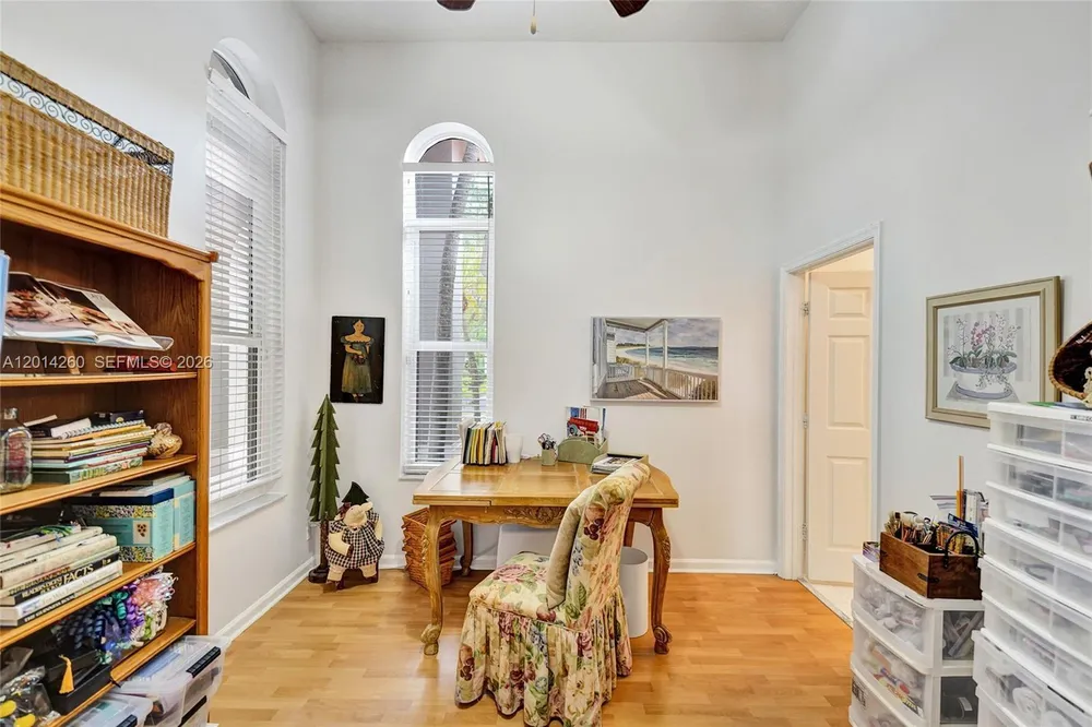 1640 Island Way, Weston, FL 33326