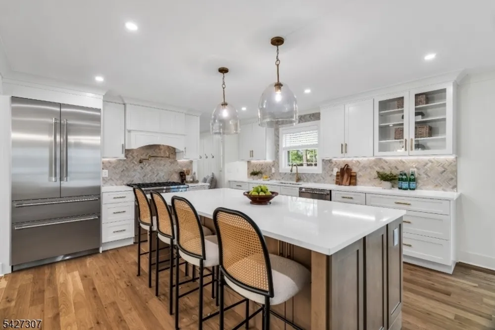 3 Herbert Rd, Scotch Plains, NJ 07076