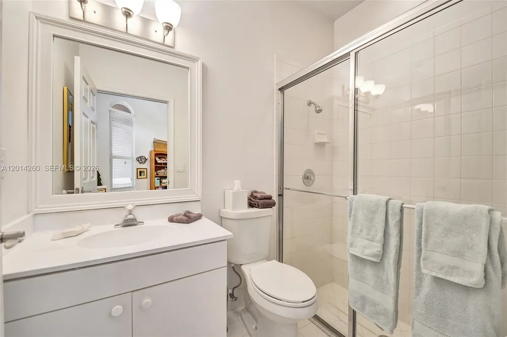 1640 Island Way, Weston, FL 33326
