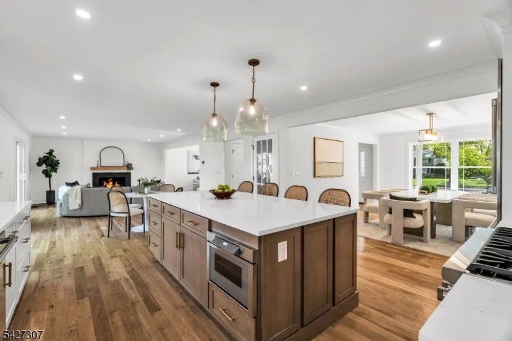 3 Herbert Rd, Scotch Plains, NJ 07076
