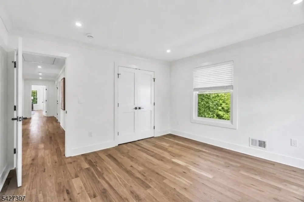 3 Herbert Rd, Scotch Plains, NJ 07076