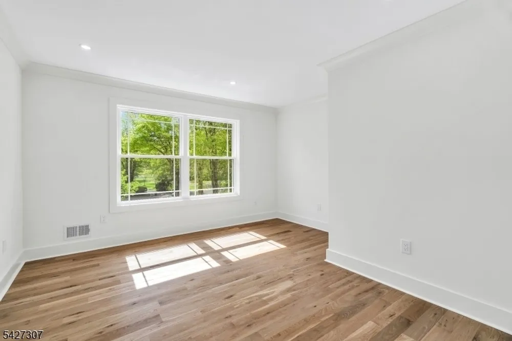 3 Herbert Rd, Scotch Plains, NJ 07076