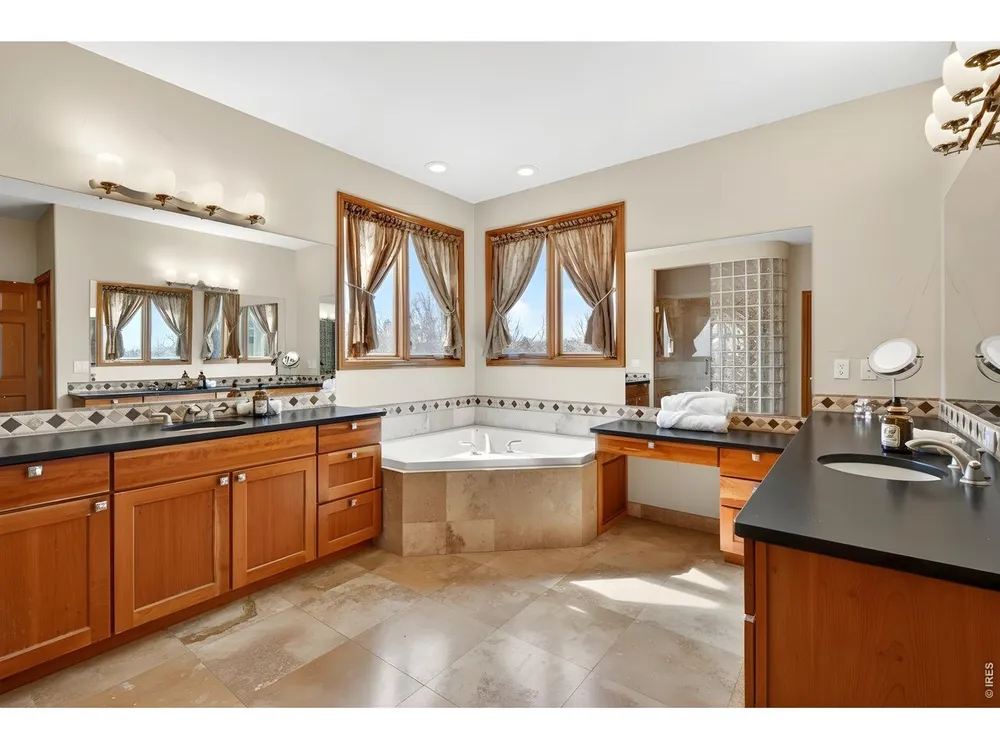 2018 Braeburn Ct, Longmont, CO 80503