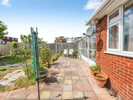 Netherfield Avenue, Eastbourne thumb 3