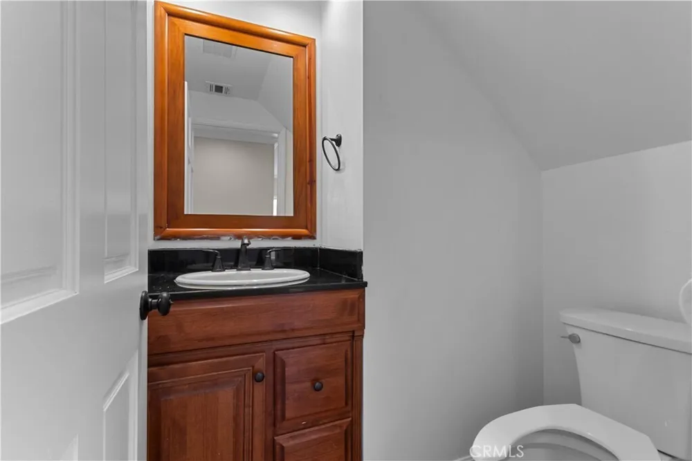 2717 Mary St, La Crescenta, CA 91214