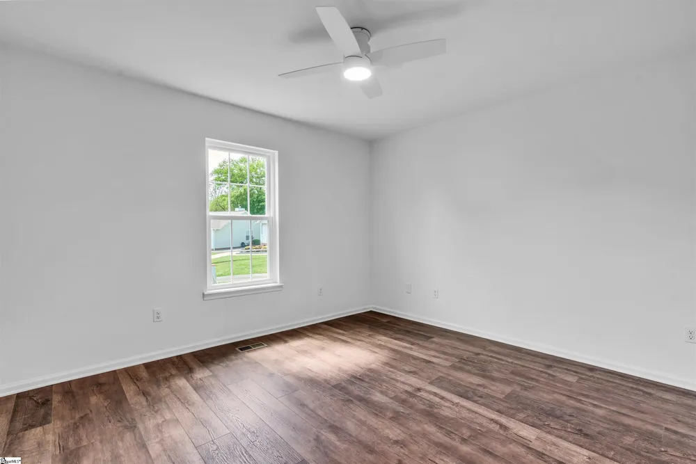 15 Haley Ct, Greenville, SC 29607