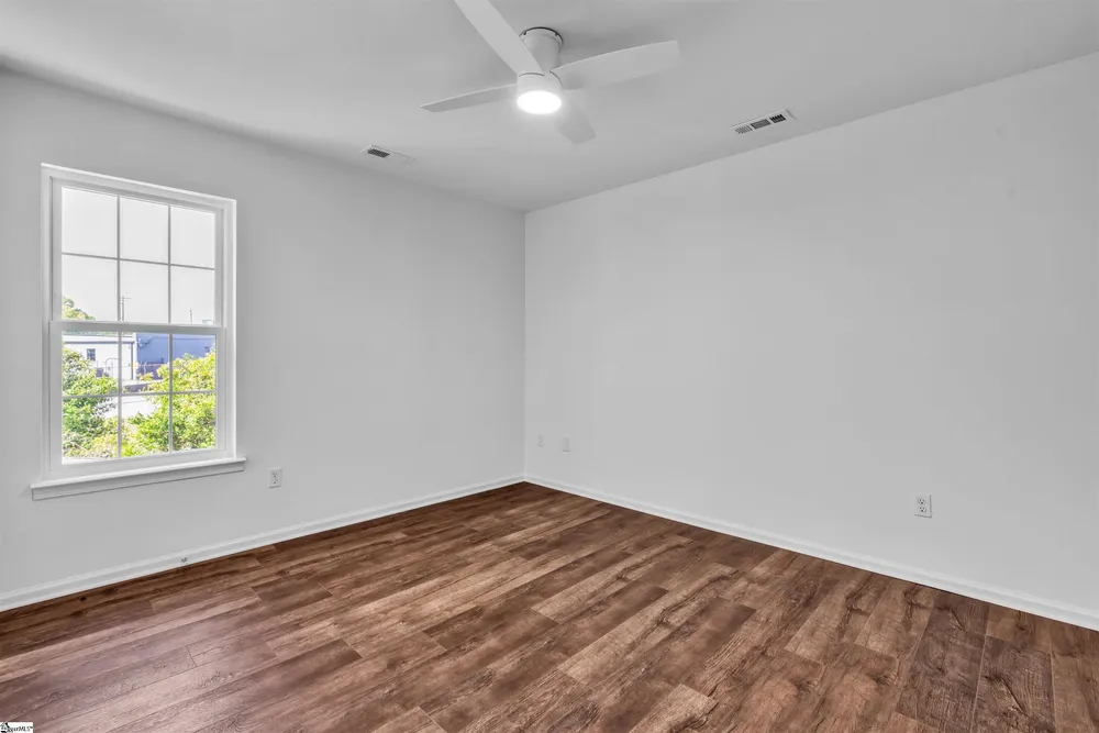 15 Haley Ct, Greenville, SC 29607