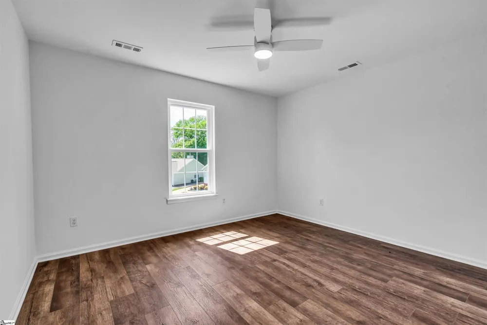15 Haley Ct, Greenville, SC 29607