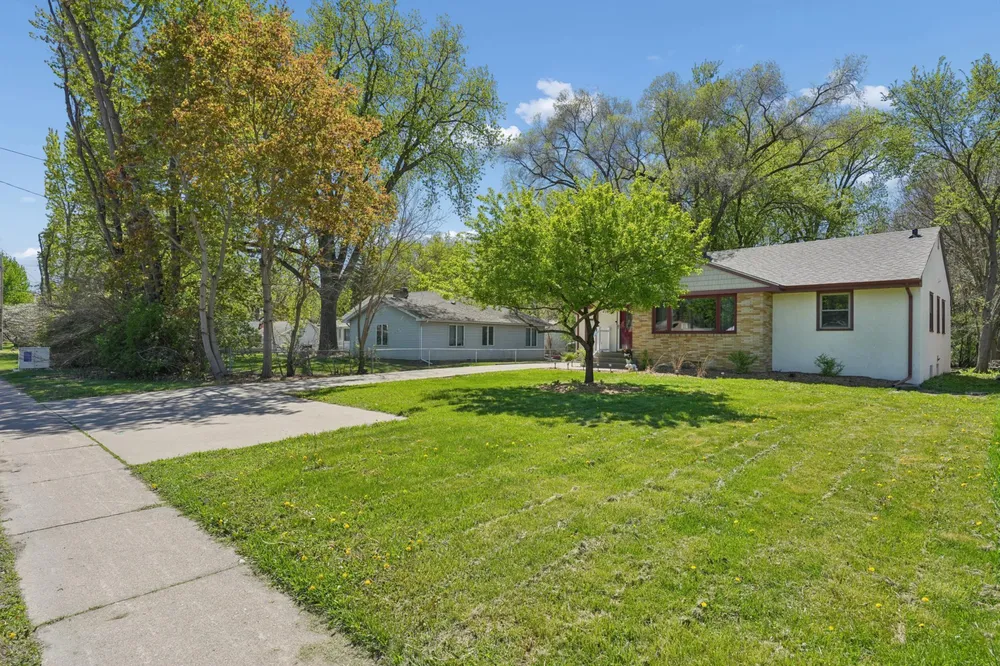 4107 White Bear Ave, White Bear Lake, MN 55110