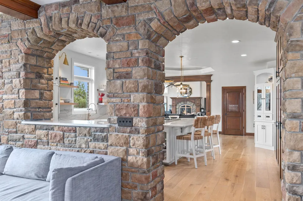 2730 E Apple Hill Blvd, Appleton, WI 54913