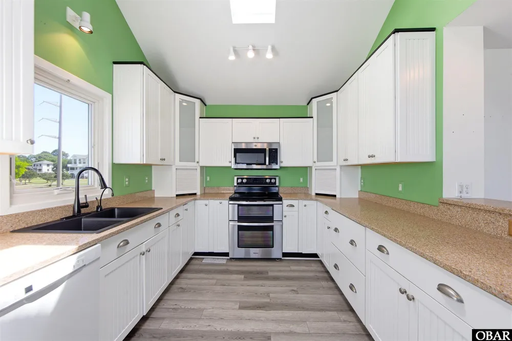 3102 Bay Dr, Kill Devil Hills, NC 27948
