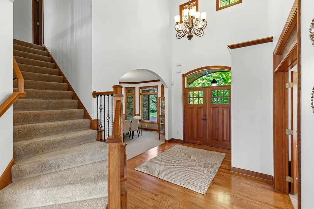 3910 Linden Pl, Medina, MN 55340