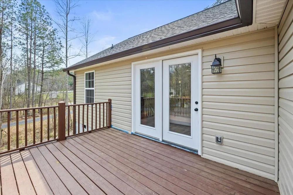 818 Bridges Rd, Rocky Face, GA 30740