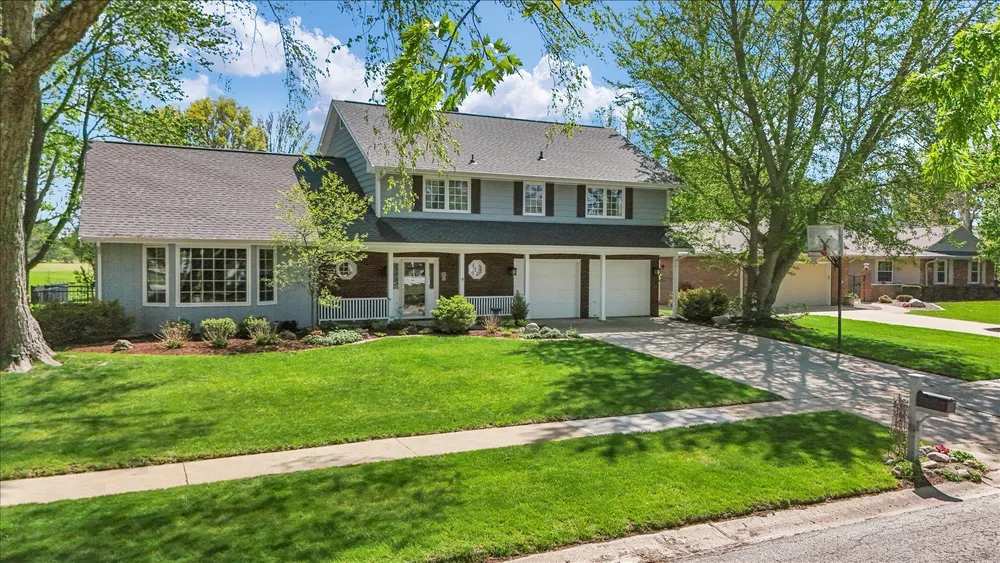 3405 Lakeshore Drive, Champaign, IL 61822