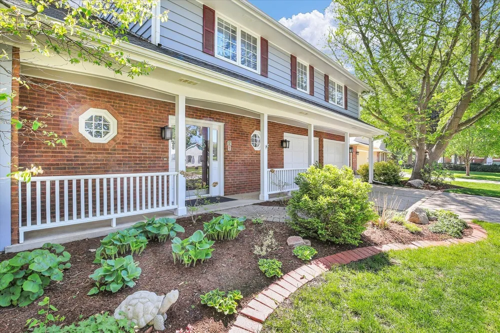 3405 Lakeshore Drive, Champaign, IL 61822