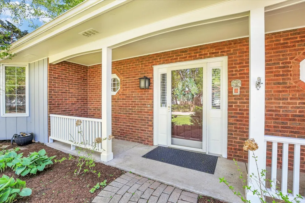 3405 Lakeshore Drive, Champaign, IL 61822