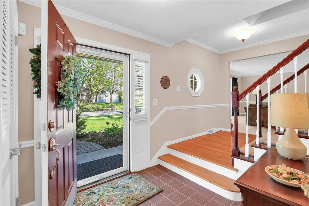 3405 Lakeshore Drive, Champaign, IL 61822