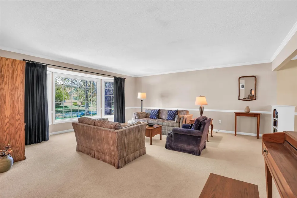 3405 Lakeshore Drive, Champaign, IL 61822