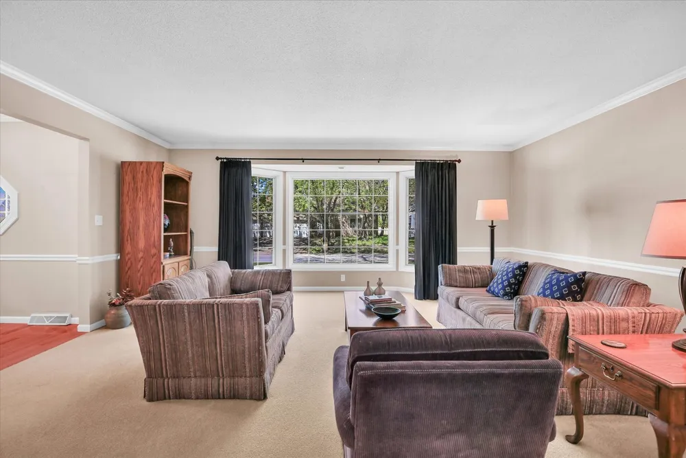 3405 Lakeshore Drive, Champaign, IL 61822