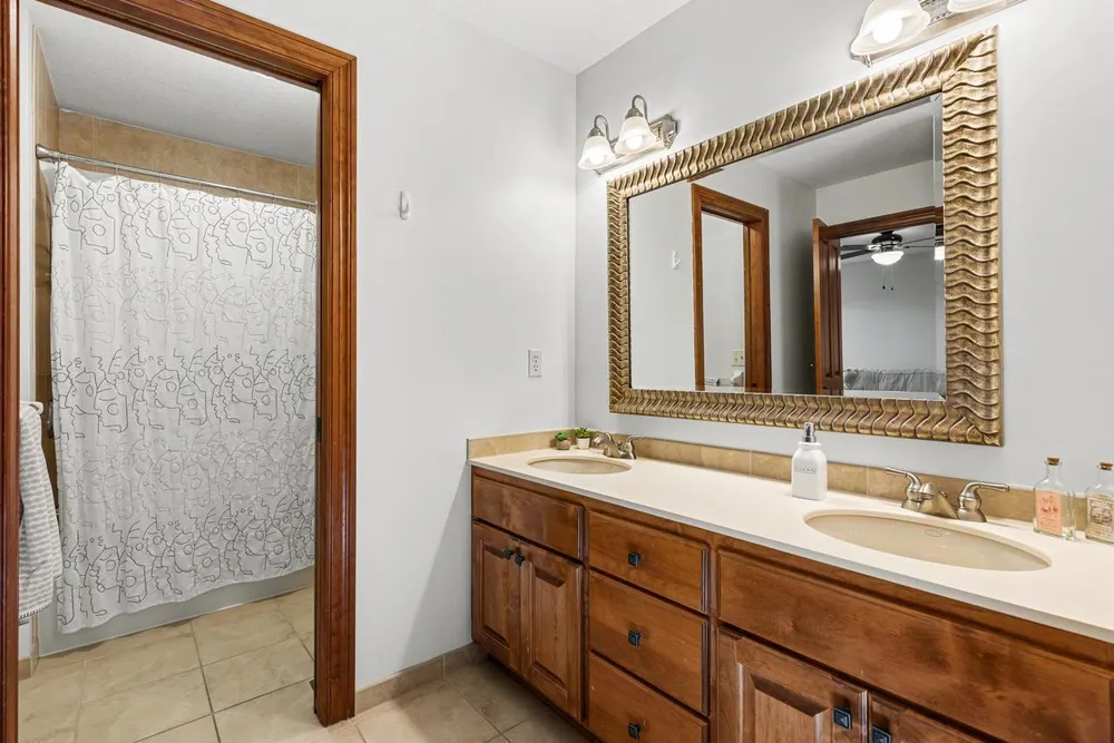 3910 Linden Pl, Medina, MN 55340