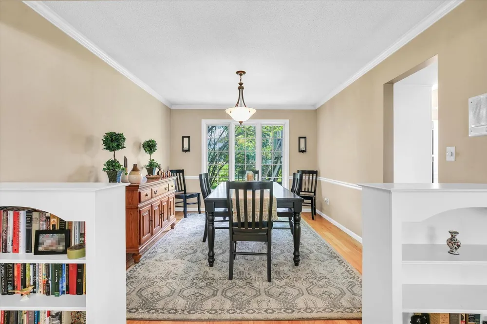3405 Lakeshore Drive, Champaign, IL 61822