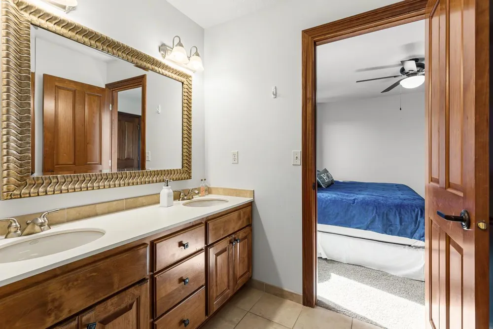 3910 Linden Pl, Medina, MN 55340