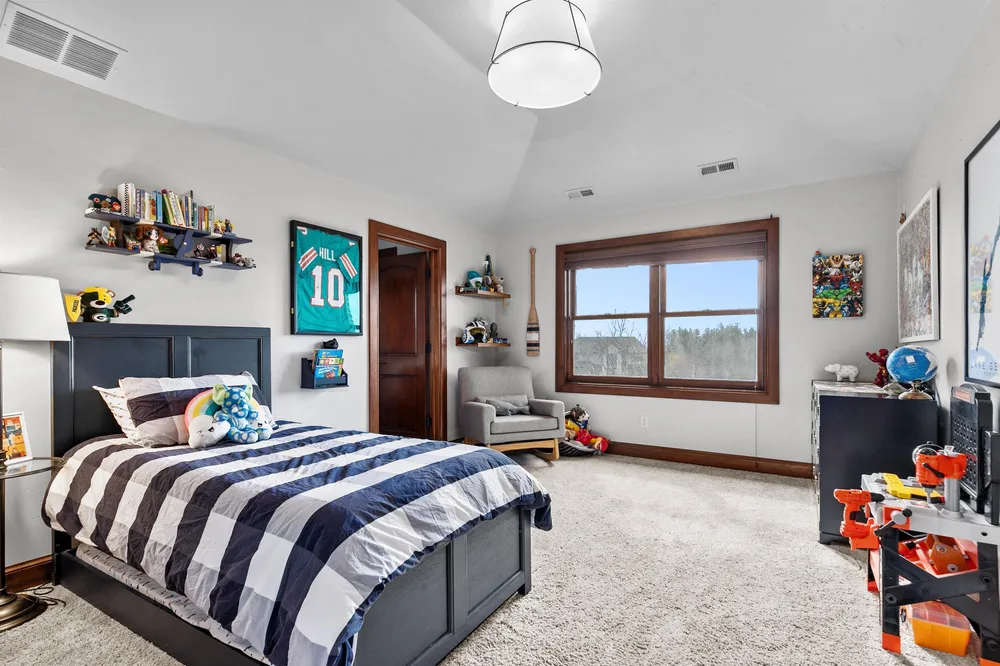 2730 E Apple Hill Blvd, Appleton, WI 54913