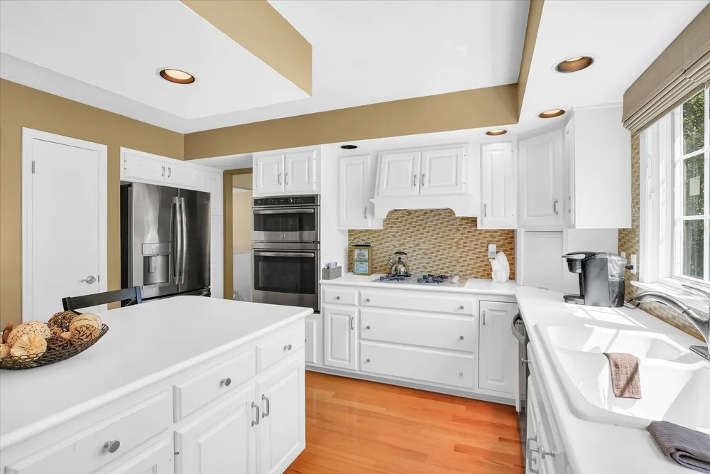 3405 Lakeshore Drive, Champaign, IL 61822