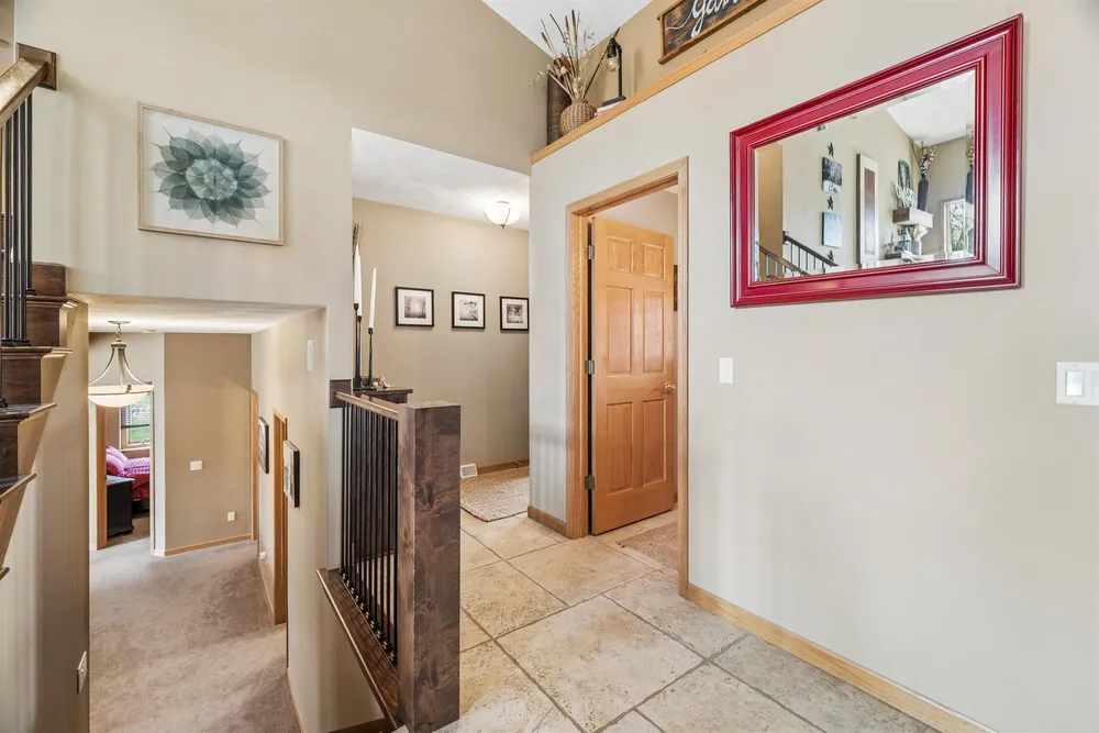 118 Shalimar Ct, Combined Locks, WI 54113