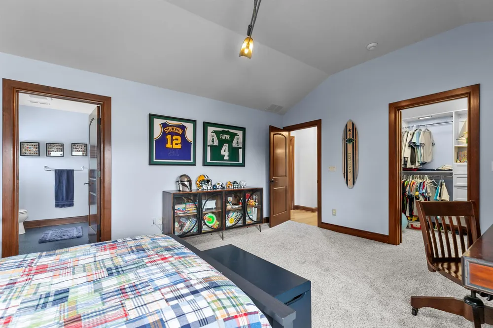 2730 E Apple Hill Blvd, Appleton, WI 54913