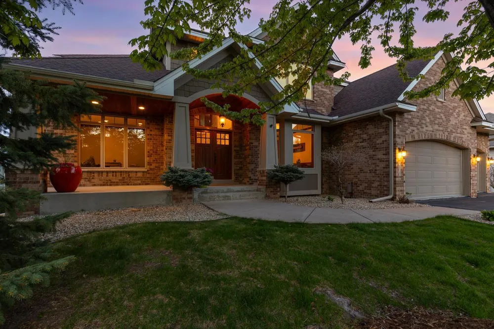 3910 Linden Pl, Medina, MN 55340
