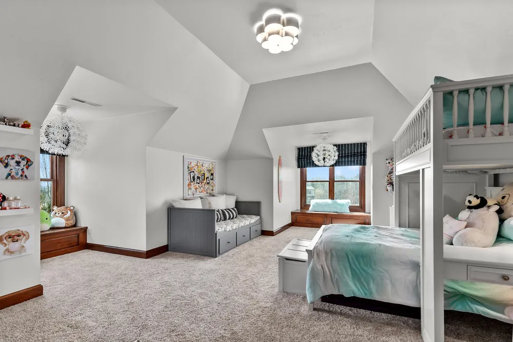 2730 E Apple Hill Blvd, Appleton, WI 54913