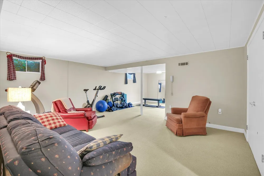 3405 Lakeshore Drive, Champaign, IL 61822