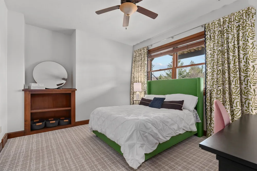 2730 E Apple Hill Blvd, Appleton, WI 54913