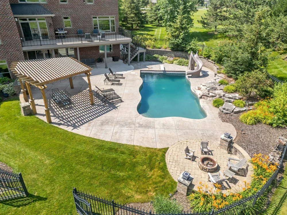 2730 E Apple Hill Blvd, Appleton, WI 54913