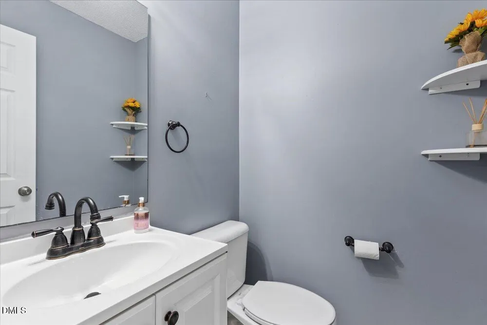 66 Winwood Dr, Angier, NC 27501