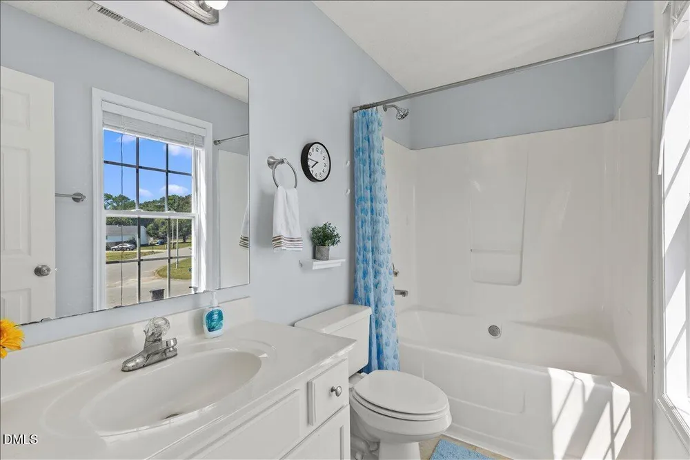 66 Winwood Dr, Angier, NC 27501