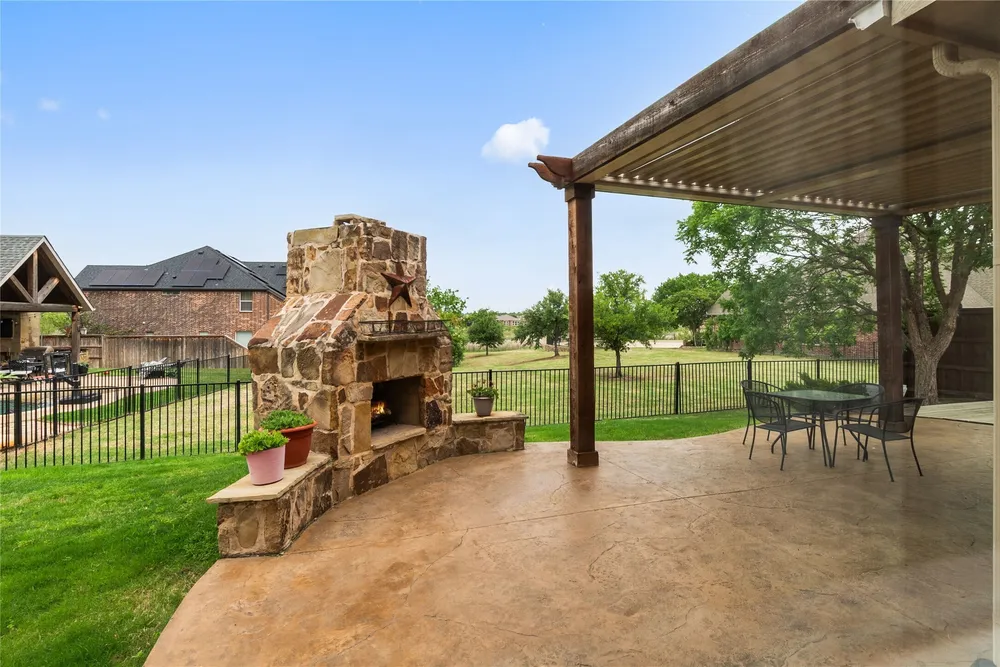 306 Aspen Ln, Frisco, TX 75036