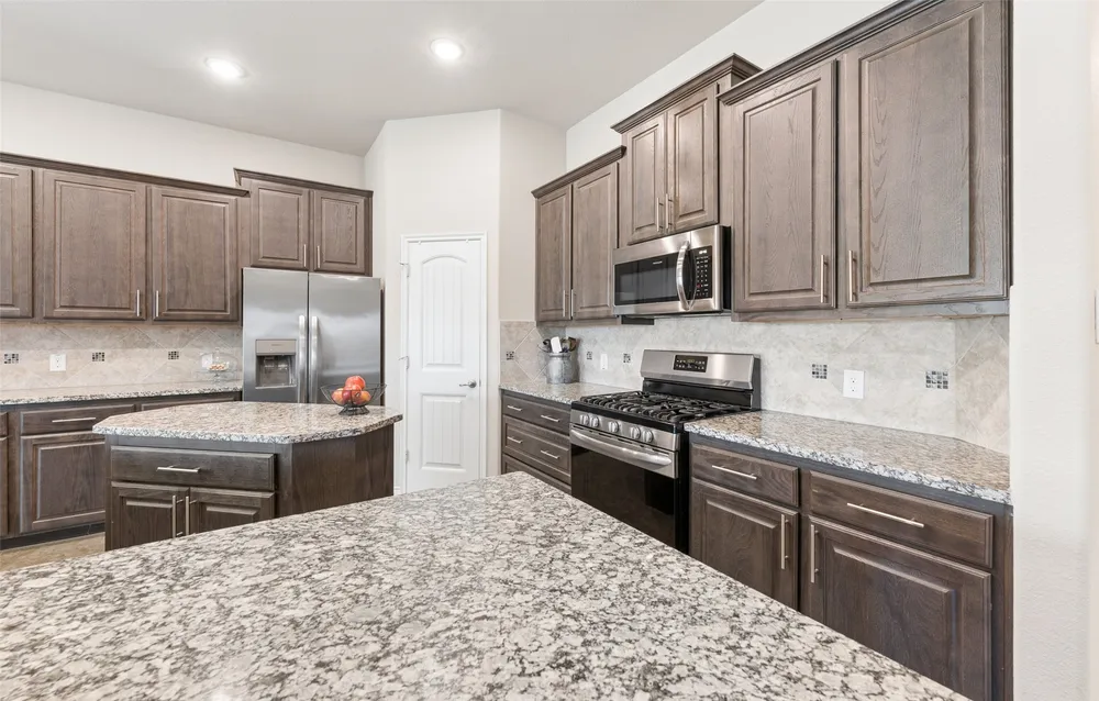 2101 Nuehoff Dr, Anna, TX 75409